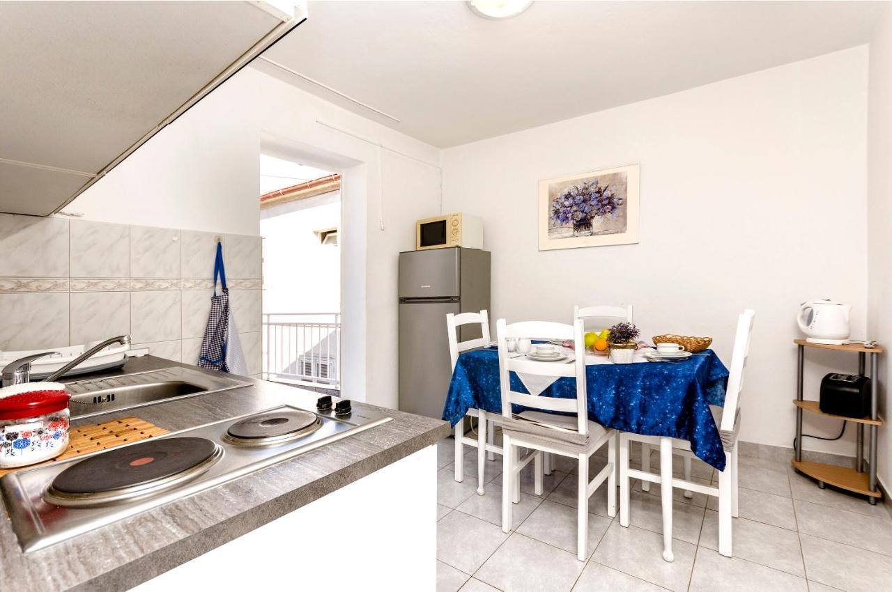Apartment Ljubica Vodice Exteriör bild