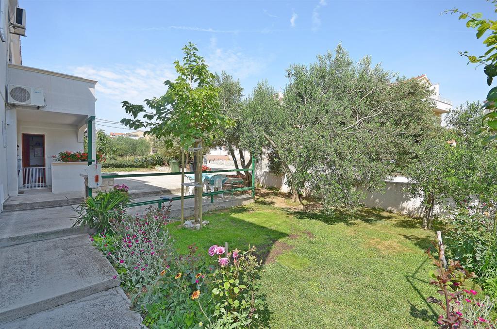 Apartment Ljubica Vodice Exteriör bild