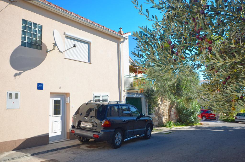 Apartment Ljubica Vodice Exteriör bild